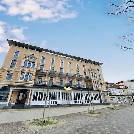 Berringer, Seestern, Direkt An Der Promenade Rostock Esterno foto